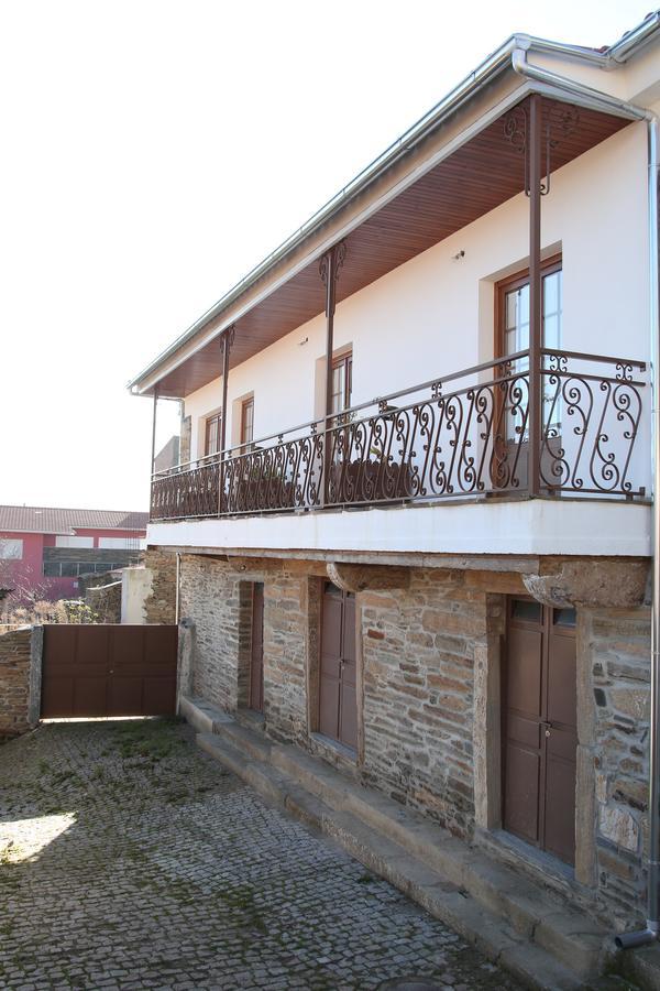 Gasthaus Casa Do Ti Latoeiro Torre De Moncorvo Exterior foto
